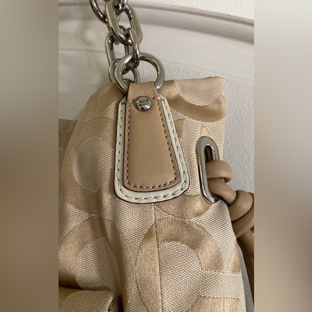 Coach Kristine Signature Handbag - Gently Used - Great Condition Large -… - Picture 4 of 11